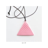 ペンダント 軽い 通販 ネックレス 可愛い 三角デザイン 三角形 アクセ アクセサリー シンプル アクセント レディース メンズ カジュアル ウォッシャブルフェルト 洗濯可能