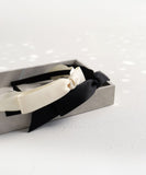 Rora カチューシャ キッズ 通販 サテンノット 髪飾り 髪留め 髪どめ ヘアアクセサリー ヘアバンド ヘッドドレス 子供 女の子 リボン 大きめ サテン 結婚式 発表会 七五三 フォーマル