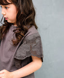 Rora キッズ Tシャツ 半袖 女の子 通販 ローラ カラハナ カットソー 半袖Tシャツ 夏服 半袖トップス トップス 袖フリル 綿100% コットン100 チャコールグレー 可愛い おしゃれ かわいい