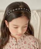 カチューシャ 花 キッズ パール 通販 ヘッドドレス 女の子 子供 子ども こども セレモニー 卒園式 入学式 卒業式 結婚式 かわいい 可愛い 発表会 フラワー 普段 フォーマル 小花