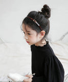 細い カチューシャ キッズ ベルト 通販 ヘッドドレス 女の子 子供 子ども こども 普段 セレモニー 卒園式 入学式 卒業式 結婚式 かわいい 可愛い おしゃれ 本革 レザー 髪飾り
