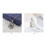 イニシャル ネックレス 通販 ペンダント イニシャルネックレス プレートネックレス アルファベット チャーム スネークチェーン レディース 重ね付け ステンレス つけっぱなし 誕生日