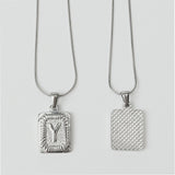 イニシャル ネックレス 通販 ペンダント イニシャルネックレス プレートネックレス アルファベット チャーム スネークチェーン レディース 重ね付け ステンレス つけっぱなし 誕生日