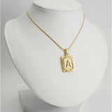 イニシャル ネックレス ゴールド 通販 ペンダント イニシャルネックレス プレートネックレス アルファベット チャーム スネークチェーン レディース 重ね付け ステンレス つけっぱなし