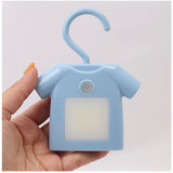 LEDライト 電池式 クローゼット 通販 人感センサーライト センサーライト 屋内 人感 センサー ライト クローゼットライト 廊下 玄関 クローゼット マグネット 磁石 吊り下げ T-shirt