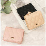 キルト 三つ折り 財布 通販 三つ折り財布 折り財布 折財布 コンパクト財布 キルト財布 サイフ さいふ ウォレット コンパクト 合皮 合成皮革 シンプル かわいい 可愛い おしゃれ