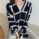 シャツ ブラウス レディース 長袖 通販 長袖ブラウス シャツブラウス フォーマルシャツ レディースブラウス スリット 薄手 薄い クラシカル Vネック 春 秋 夏 清楚 上品 きれいめ 大人