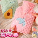 湯たんぽ シリコン 通販 ゆたんぽ 湯タンポ かわいい 可愛い カバー付き 柔らかい ソフト 防寒グッズ 寒さ対策 ボトル 注水式 オフィス 自宅 アウトドア 睡眠 ペット 手 足元 エコ 省エネ
