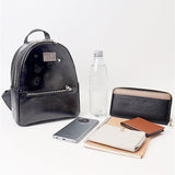 リュック クロミちゃん サンリオ 87134 通販 クロミちゃんグッズ ミニリュック リュックサック バックパック デイパック レディース 小さめ 大人 女子 本革 レザー 黒 ブラック かわいい