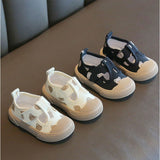 ベビーシューズ 可愛い ストラップ 通販 キッズ 子ども靴 キッズシューズ おしゃれ 赤ちゃん スクールシューズ Tストラップ ベビー靴 靴 シューズ 幼児 子供 男の子 女の子 保育園 幼稚園