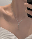 ネックレス レディース シルバー シンプル 通販 ペンダント 首飾り ジュエリー アクセサリー 星 クロス 大人 かわいい おしゃれ 可愛い オシャレ 大人っぽい スター＆クロスネックレス