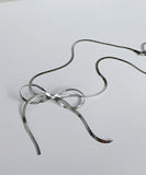 ネックレス レディース シルバー 通販 ペンダント スネークチェーン 首飾り アクセサリー ジュエリー リボン 大人 かわいい おしゃれ 可愛い 女性 リボンスネークチェーンネックレス