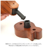 ギタースタンド 木製 通販 壁掛け ギター形状の硬材ベース ギターフック ギターハンガー フック 自動ロック 取付スクリュー付き ギター形 おしゃれ 演奏家 アコギ エレキ ベース
