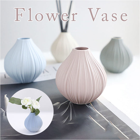 花瓶 おしゃれ 通販 フラワーベース 一輪挿し 花びん 花入れ 花生け セラミック マット 小ぶり ミニ 置物 新築祝い 母の日 敬老の日 贈り物 ギフト インテリア 雑貨