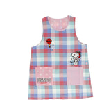 エプロン 保育士 キャラクター 通販 かわいい 介護士 大人 レディース 大きいサイズ スヌーピー SNOOPY サイドボタン 刺繍 ワッペン アップリケ カジュアル 保育 介護 ポケット ベスト横釦 キッチンファブリック