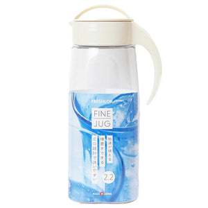 冷水筒 ピッチャー 通販 約 2リットル ファインジャグ 2.2L 熱湯 耐熱 横置き 縦置き 大きい 水差し 大きめ 大容量 2200ml 約 2L ウォータージャグ プラスチック 冷水ポット 麦茶ポット 洗いやすい 広口 タテヨコ スタイリッシュ シンプル