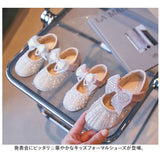 フォーマルシューズ 女の子 通販 フォーマル靴 キッズ シューズ ドレスシューズ ストラップ パンプス くつ クツ リボン りぼん 子ども 子供 こども 入学式 卒業式 発表会 結婚式 お呼ばれ 柔らかい やわらかい 通気性 歩きやすい 疲れない かわいい カワイイ 可愛い キラキラ
