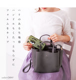 トートバッグ レディース FAVORI ファヴォリ  通販 ミニトートバッグ フェイクレザー ショルダーバッグ 斜めがけ ななめ掛け 2way ミニショルダー 小さめ かわいい おしゃれ 合成皮革 三層式 あおり シンプル 無地 サブバッグ 軽量 軽い ママ マザーズ 手提げ ハンドバッグ