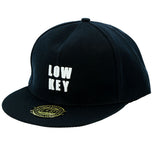 刺繍ロゴキャップ ZIP ジップ 通販 レディース メンズ ユニセックス おしゃれ フリーサイズ サイズフリー コットン 綿 NYC NewYork 刺繍 ロゴ ワークキャップ 野球帽 黒 ブラック ダンス系 ヒップホップ系 B系 かっこいい 帽子 ぼうし ベースボールキャップ アジャスター付